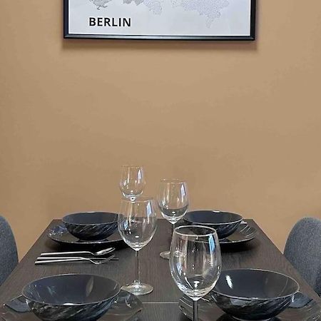 2 Zimmer Apartment Mit Parkplatz Berlin Exterior photo