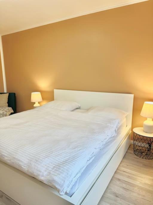 2 Zimmer Apartment Mit Parkplatz Berlin Exterior photo